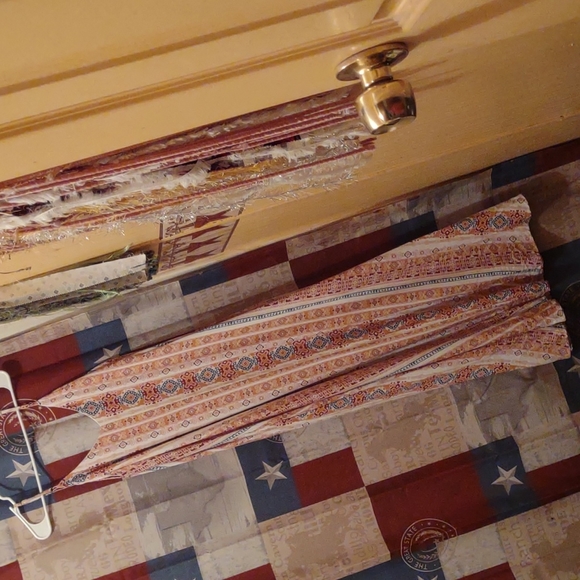 Like New Savannah Jane Dress Size Large - Picture 5 of 5